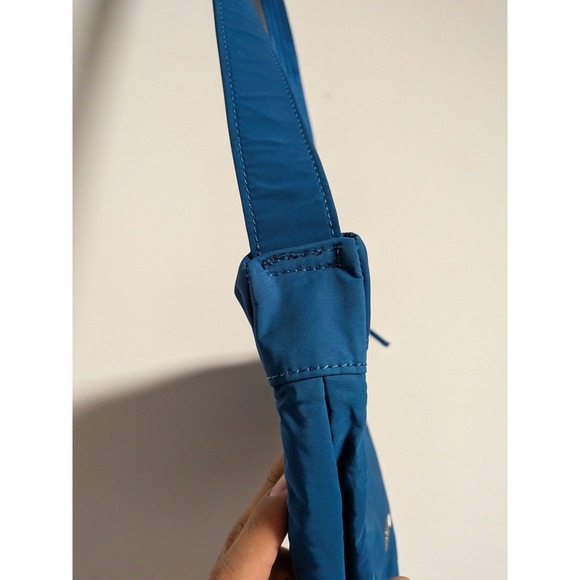 Athleta Women Blue All About Crossbody Bag Crescent Nylon Zip One Size - Picture 5 of 11